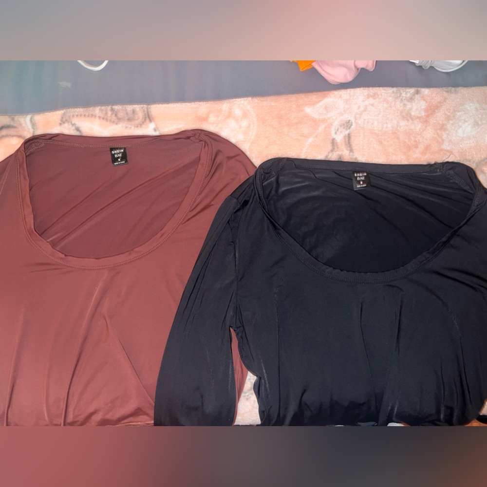 Brown & black long sleeve crop tops from SHEIN 🙏🏼